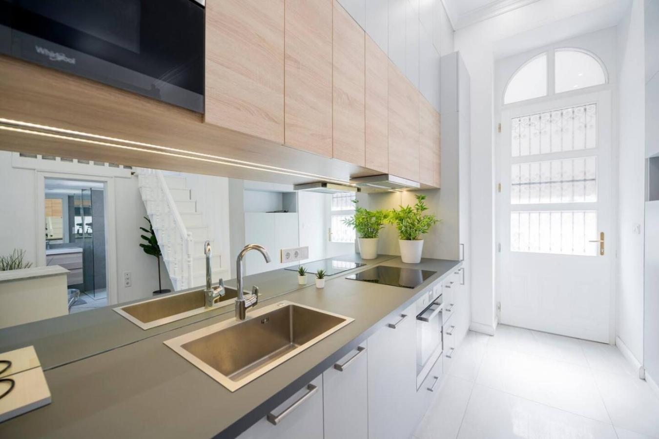 Studio Inn - Palace District Budapeşte Dış mekan fotoğraf